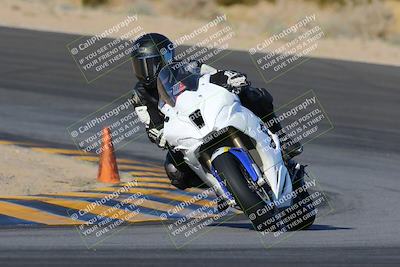 media/Dec-18-2022-SoCal Trackdays (Sun) [[8099a50955]]/Turn 10 (140pm)/